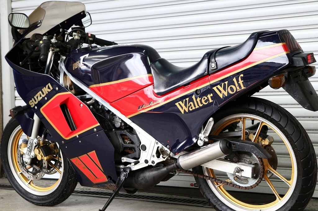 早い物勝ち⁉️当時もの激レア⁉️RG250γ ウォルターウルフ純正RG250