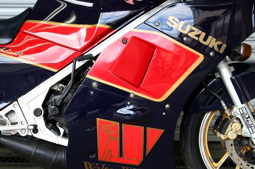 早い物勝ち⁉️当時もの激レア⁉️RG250γ ウォルターウルフ純正RG250