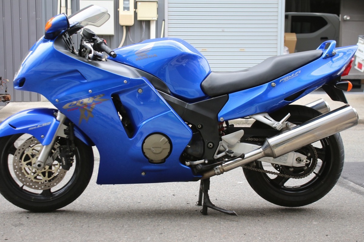 CBR1100XX/インジェクション逆車フルパワー/ブルー/リアルな実走行車両 