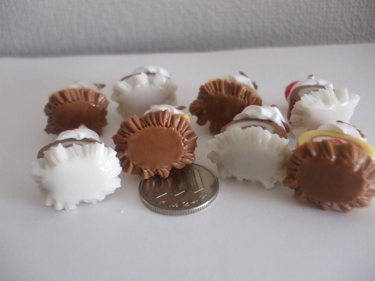 樹脂粘土 ミニチュア デコパーツ スイーツデコ 苺ロールケーキ チョコロールケーキ ８ヶ 完成品 売買されたオークション情報 Yahooの商品情報をアーカイブ公開 オークファン Aucfan Com
