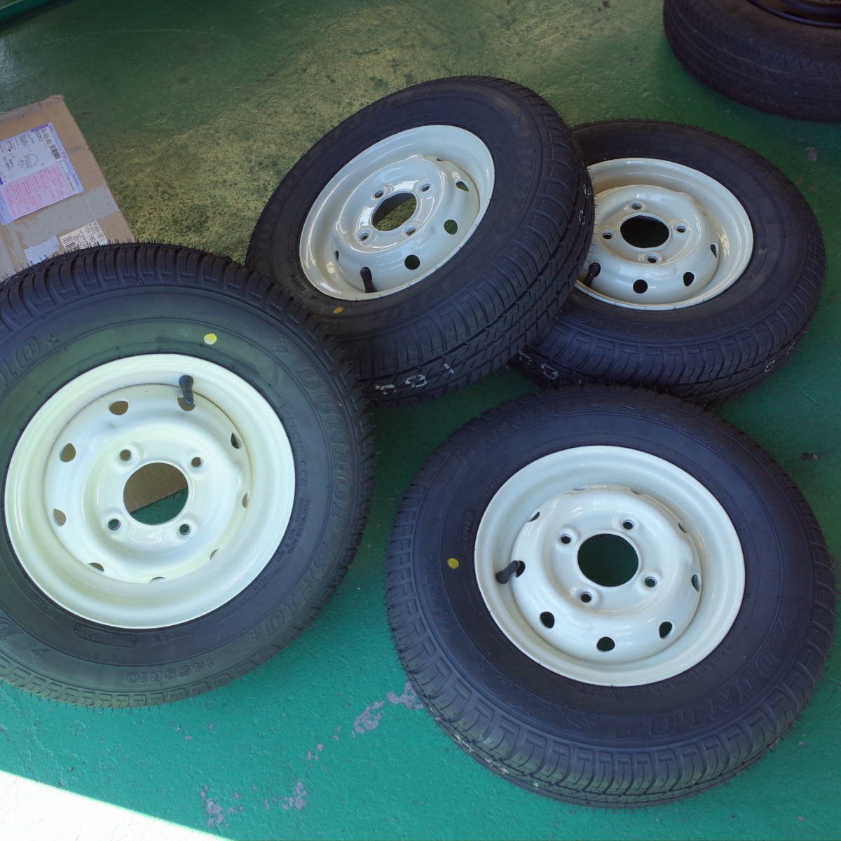 ローバーミニ 10インチホイル 3.5J タイヤ145SR10 新品 
