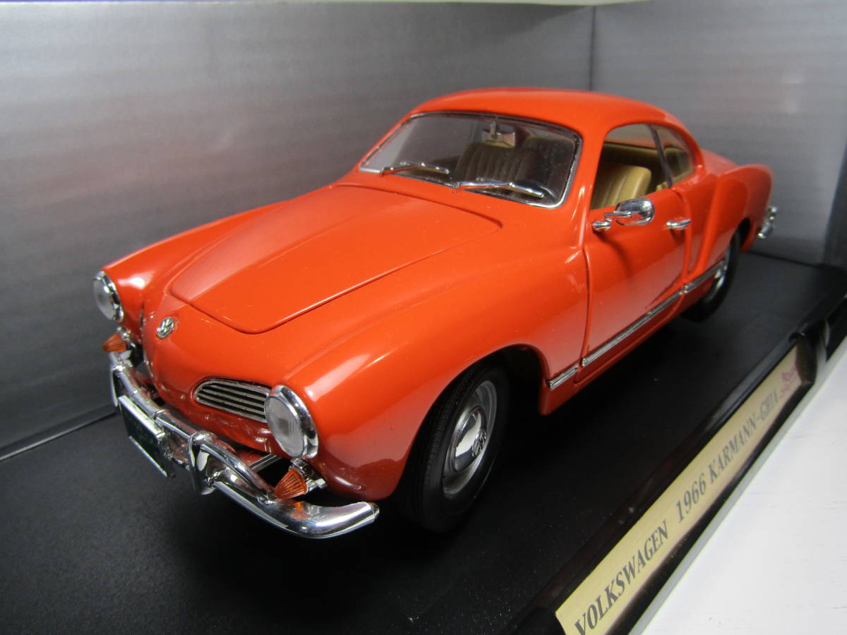 Mi colección de autos a escala.: 1966 Volkswagen Karmann-Ghia Escala 1:18 Road Legends