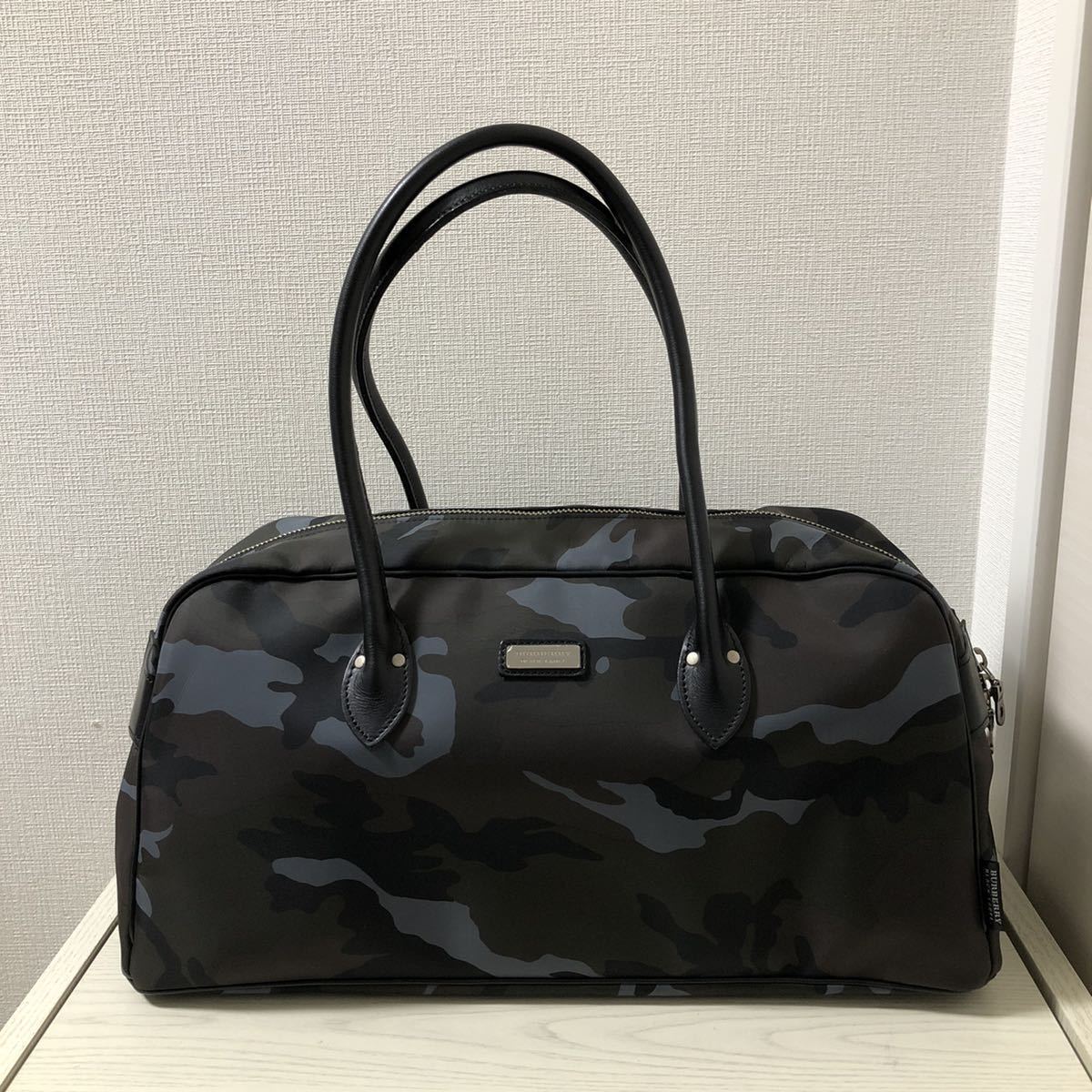 数量限定，定番 大幅 レア品 同様 BURBERRY BLACK LABEL バーバリーブラックレーベル ボストンバッグ 迷彩 カモ トートバッグ(その他)｜売買されたオークション情報、yahooの商品情報をアーカイブ公開 - オークフ 男性用