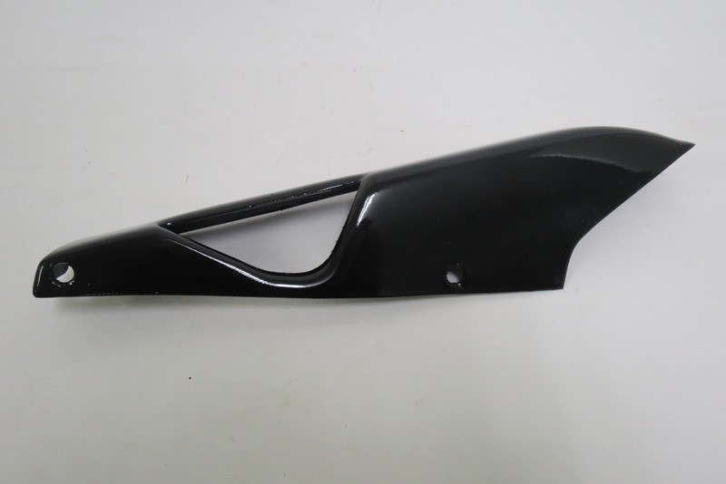 CBR400RR　NC29　 チェーンカバー チェーンガード　黒　【cbr400nc29b】