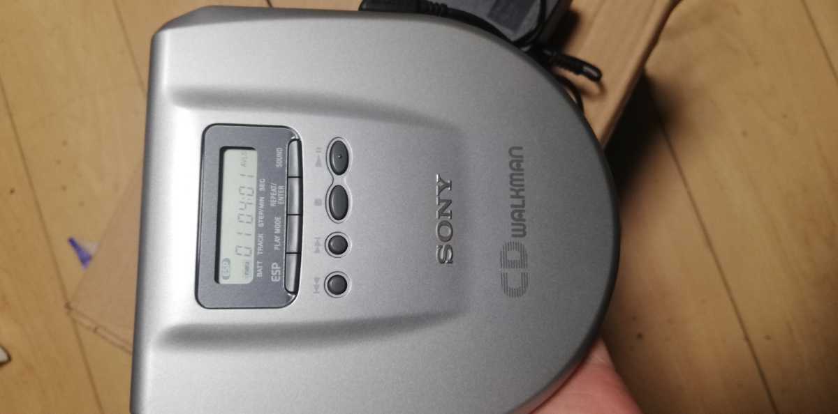 中古動作品SONY ソニー CD WALKMAN ポータブルCDプレイヤー D-E505