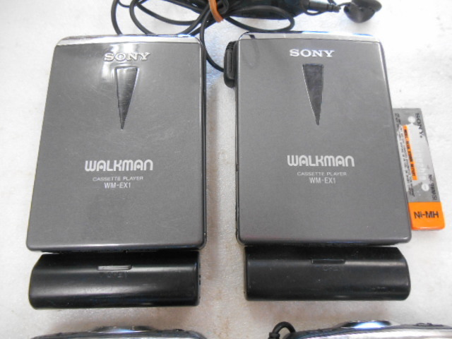 ☆ジャンク SONY WALKMAN×4個 （ WM-EX1×3個/WM-FX1×1