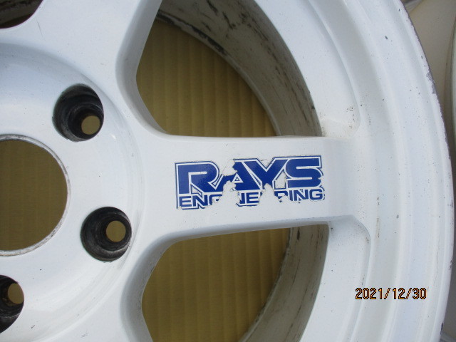 RAYS TE37 16インチ 8JJ PCD114.3 5穴 白 RAYS TE37 16インチ 8JJ PCD114.3 5穴 白