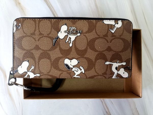 コーチ COACH C4596 新品未使用 PEANUTS ピーナッツ x X - スヌーピー 