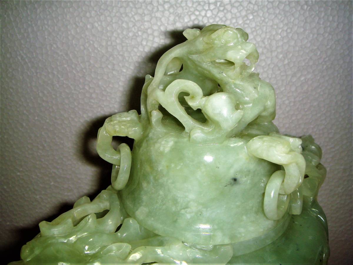 置物 中国古玩 三足香炉 中国美術 彫刻 翡翠玉石 龍摘香炉 唐物 細密細工 天然石 中国骨董 翡翠玉 翡翠 大 龍耳遊環 公式
