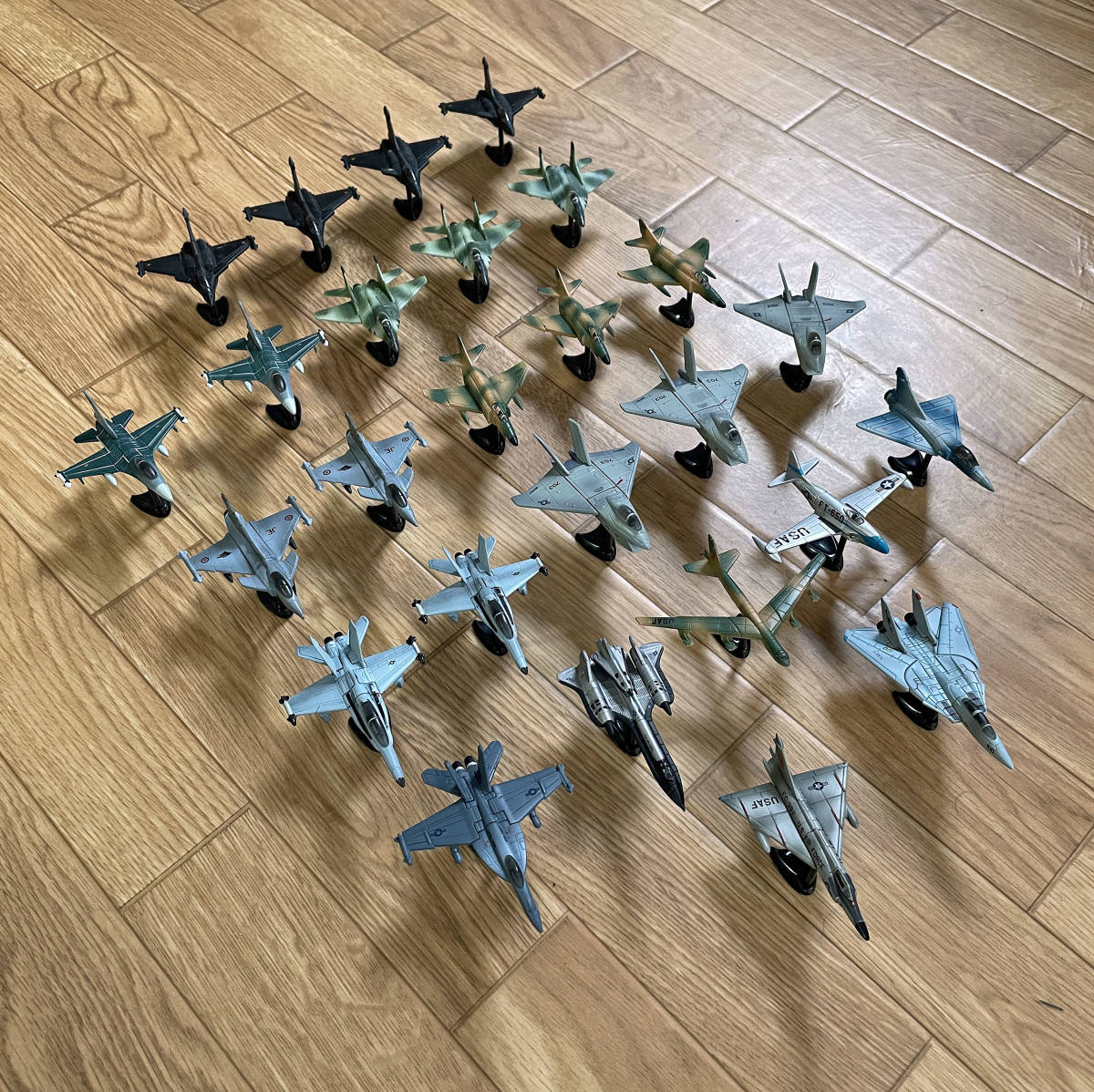 戦闘機 飛行機 ミニチュアフィギュア セット(日本)｜売買された
