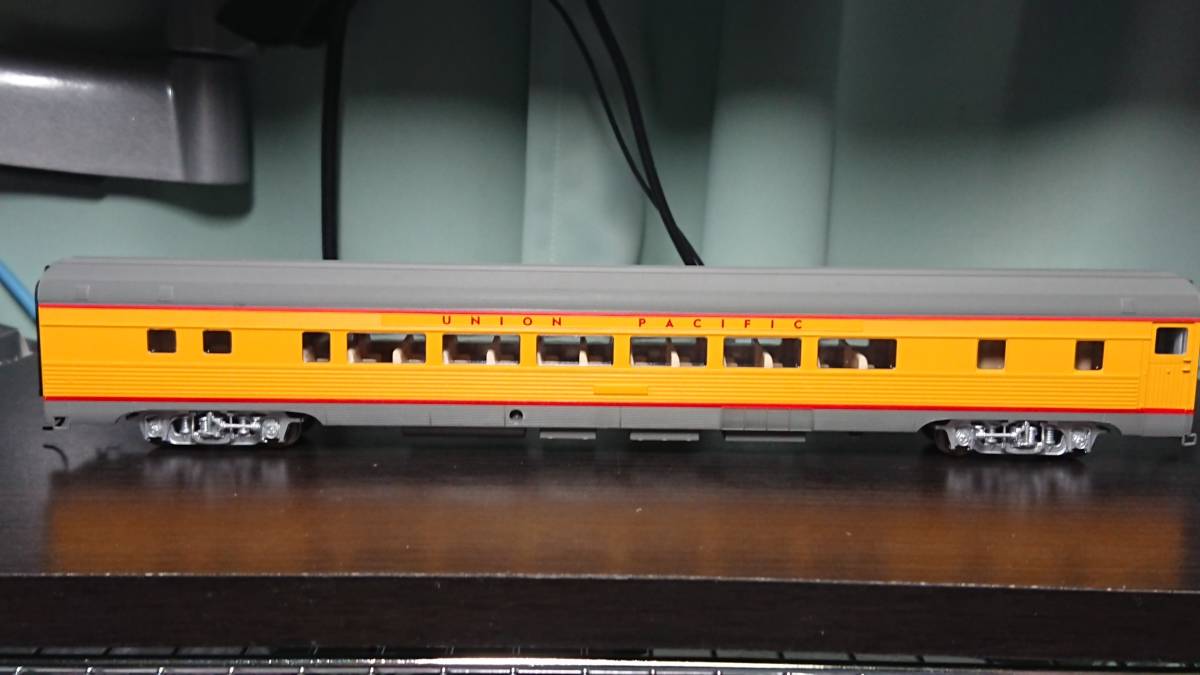 Budd Union 85' Walthers - Pacific HO Scale Run Sleeper Ready