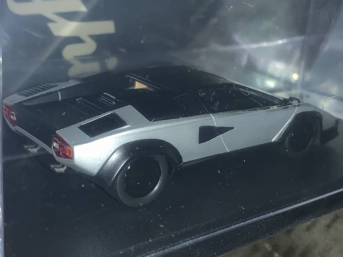 アイドロン make up 1/43 ランボルギーニカウンタック EVOLUZIONE 1987