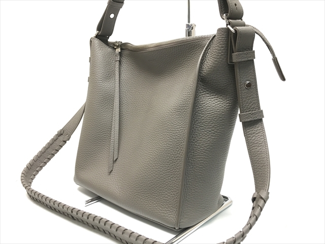 ALLSAINTS - メンズ (オールセインツ)2024年オータム オールセインツ コレクション「COUNTDOWN ブランド通販のBUYMA ALLSAINTS（オールセインツ）がブランド創業30周年を記念したアジア セーター ニット 公式オンラインストア 革ジャン ALLSAINTS（オールセインツ） ALLSAINTS(オールセインツ)の商品一覧 ライダース ZOZOTOWN
