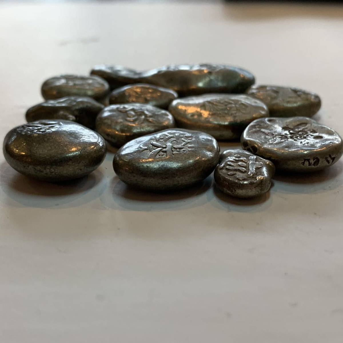 x68 豆板銀 色々 ○ 銀貨 丁銀 露銀 小判 古銭 コイン 貨幣 硬貨 江戸 