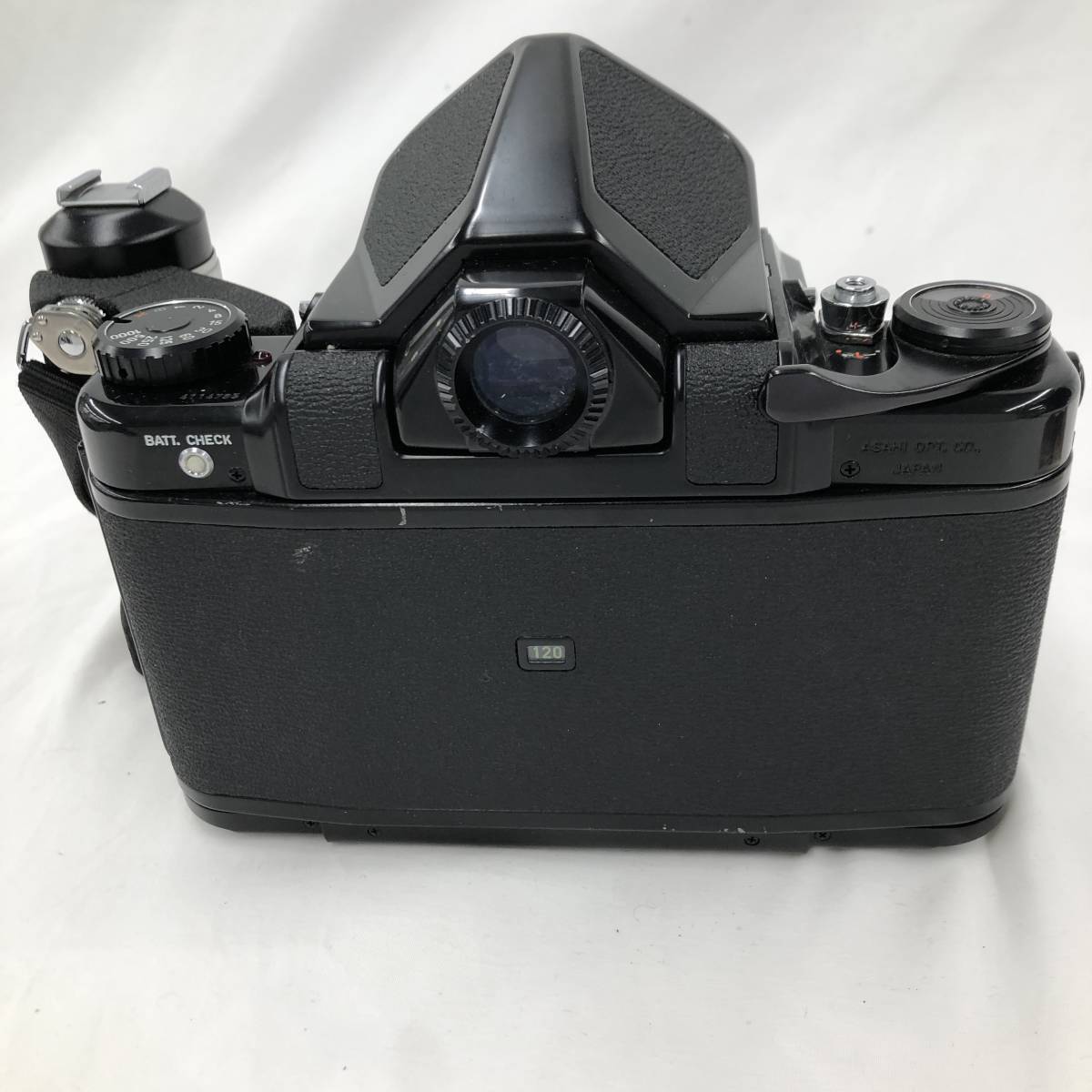 1232907】ASAHI PENTAX 6x7 カメラ 木製グリップ付き ストラップ付き