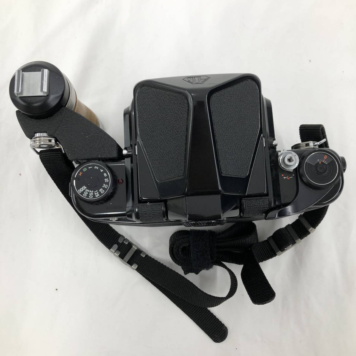 1232907】ASAHI PENTAX 6x7 カメラ 木製グリップ付き ストラップ付き