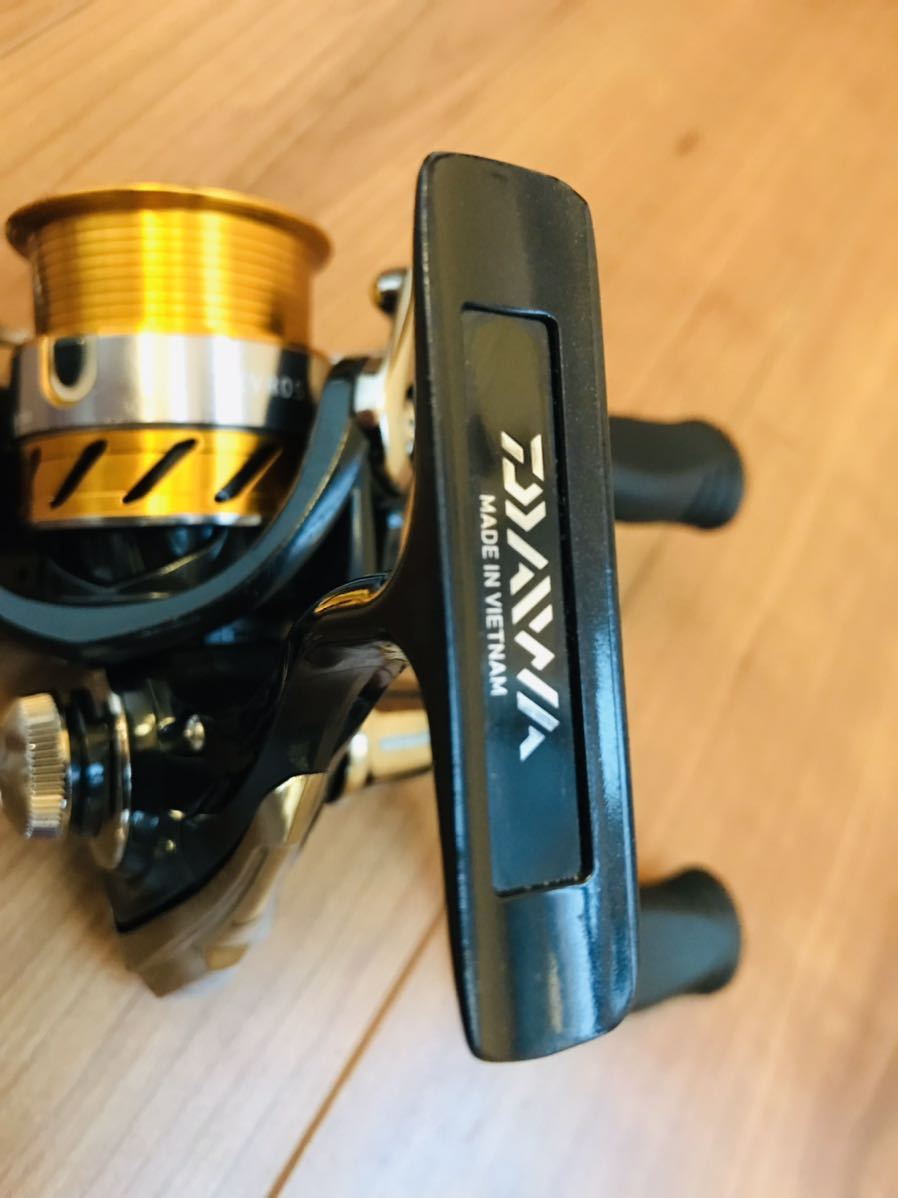 ダイワ レブロス04h Dh 機関良好daiwa スピニングリール トラウト アジング メバリング等に是非 Daiwa Revros ダブルハンドル ダイワ 売買されたオークション情報 Yahooの商品情報をアーカイブ公開 オークファン Aucfan Com