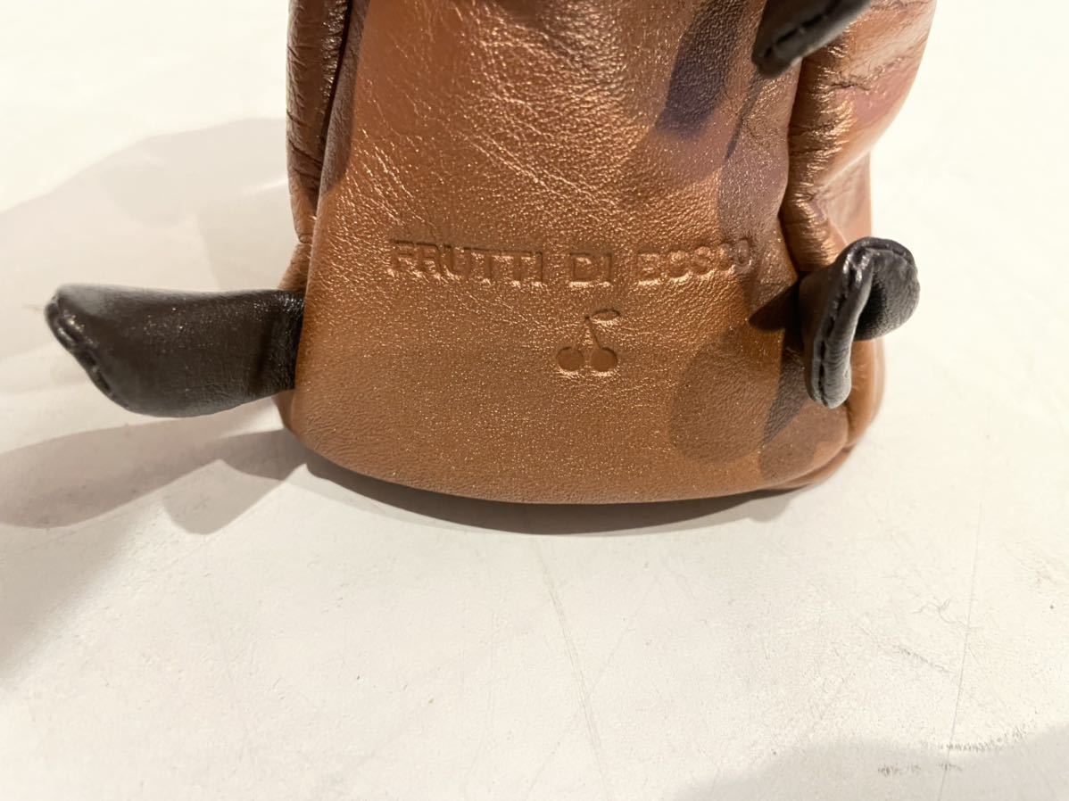 【未使用】レザーポーチ FRUTTI DI BOSCO フルッティ ディ ボスコ リス レア ニコラ 化粧品入れ FRUTTI DI BOSCO 財布 116001-7020 花たちにも秘密がある。ミステリアスな花模様のウォレットSalu