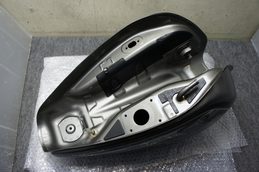 BOLT R-SPEC 純正ガソリンタンク ボルト950 (ヤマハ用)｜売買された