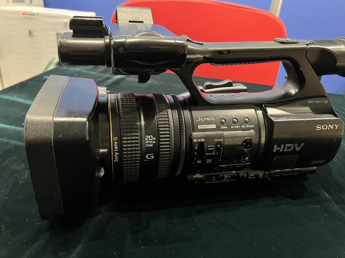 SONY HVR-Z5Jと HVR-MRC1 メモリーレコーディングユニット他 SONY