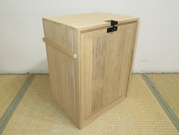 茶道具 渡辺可映造 旅箪笥 桐木地 利休好写 茶箱 茶器入れ 元箱 茶道具 渡辺可映造 旅箪笥 桐木地 利休好写 茶箱 茶器入れ 元箱 ほぼ未