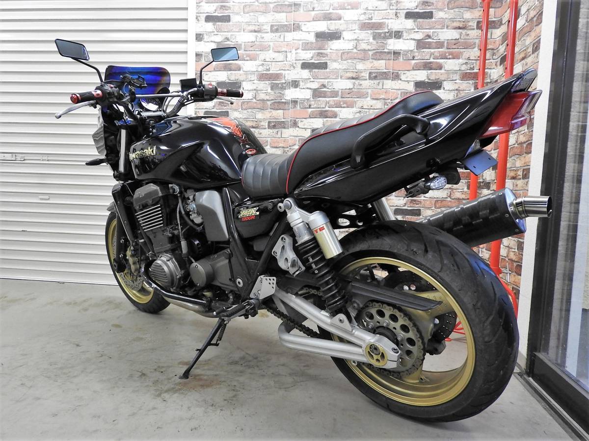 ZRX 1200 R 社外ビキニカウル・SP忠男マフラー・メッシュホース・LED
