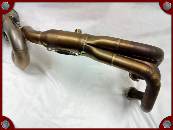 アクラポビッチ カーボンレーシングライン MT-09(14-16) XSR900