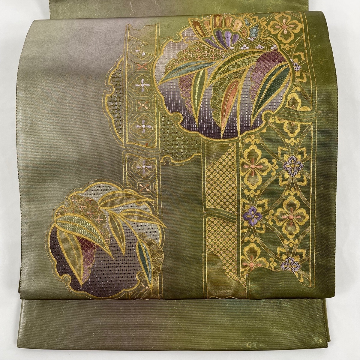  袋帯 秀品 雪輪 草花 金糸 刺繍 緑 お太鼓柄 正絹(仕立て上がり)｜売買されたオークション情報、yahooの商品情報をアーカイブ公開 - オークファン 仕立て上がり