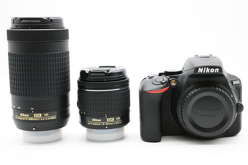 Nikon D5600 レンズ2種付き □美品♪ Nikon ニコン D5600 ダブルズームキット 【公式通販】