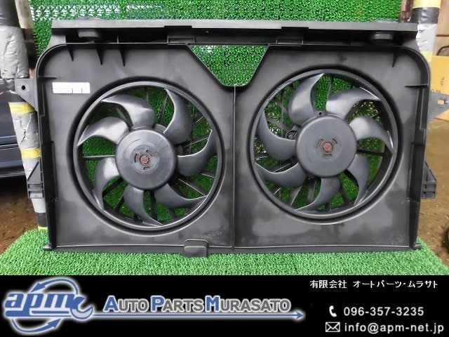 ★ クライスラー グランドボイジャー RG 05年 RG33L ラジエータークーリングファンモーター 電動ファン (在庫No:A25930) (6633)