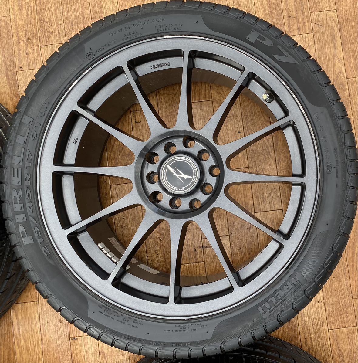 美品 希少 軽量 ENKEI エンケイ17インチ アルミホイール マルチPCD100 