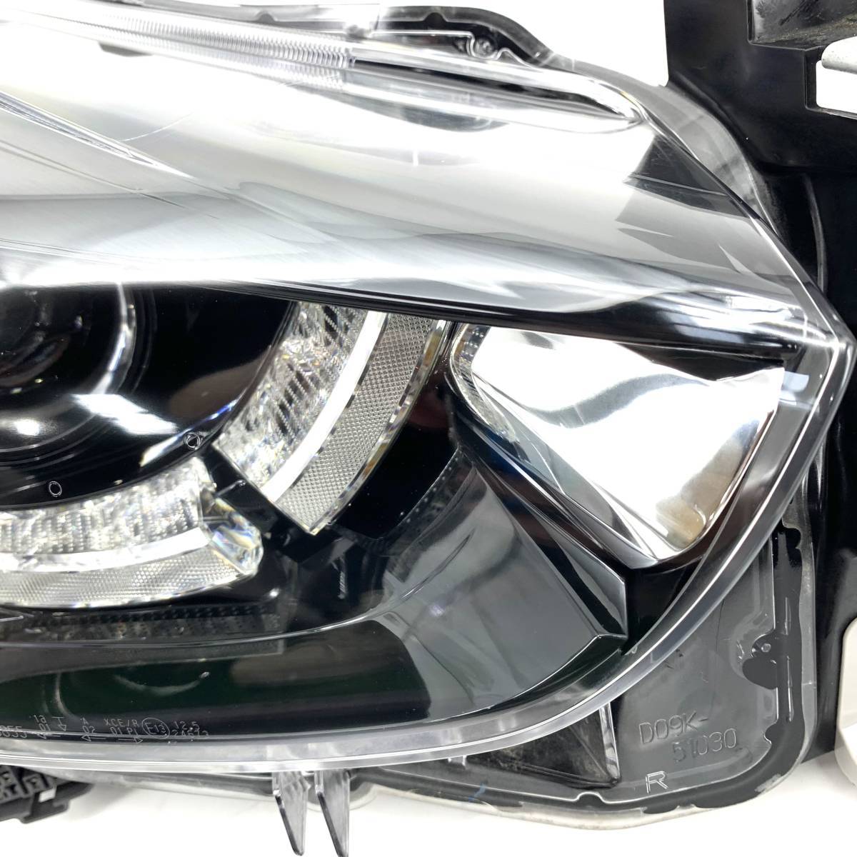 美品◇マツダ デミオ DJ3FS DJ5FS DJ 後期◇LED 左右 ヘッドライト