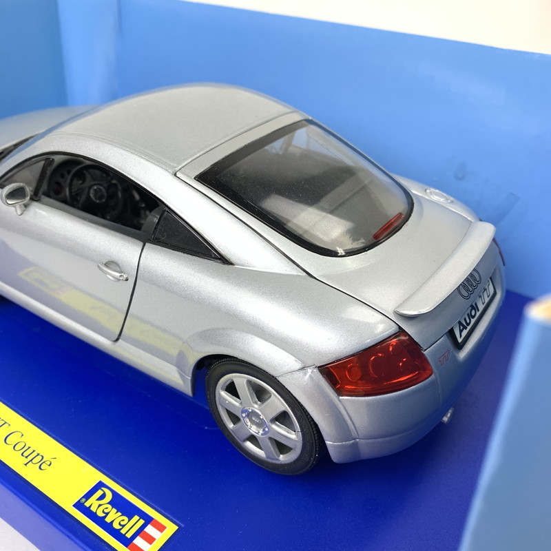 品 Revell レベル 1 18 アウディ Ttクーペ シルバー ミニカー 61 2129 0y 6 Fuz 乗用車 売買されたオークション情報 Yahooの商品情報をアーカイブ公開 オークファン Aucfan Com