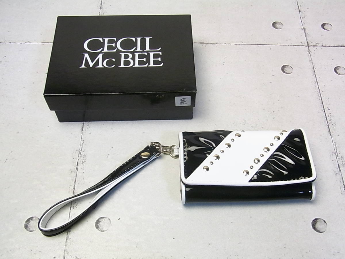 Cecil Mcbee セシル マクビー ５連キーケース エナメル 箱付き セシルマクビー 売買されたオークション情報 Yahooの商品情報をアーカイブ公開 オークファン Aucfan Com