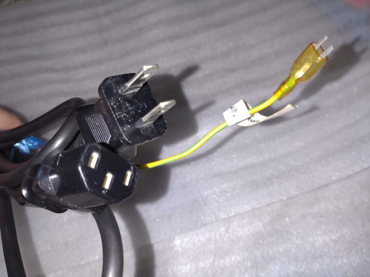 Ac電源ケーブル 約1 7m 電源コード 液晶モニター 3pin 3ピン 液晶ディスプレイ Acアダプター デスクトップパソコン アース接続 ケーブル コネクタ 売買されたオークション情報 Yahooの商品情報をアーカイブ公開 オークファン Aucfan Com