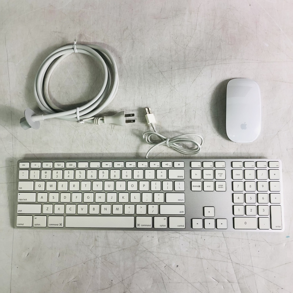 ジャンク iMac 21.5インチ（Late 2013） Core i5 2.9GHz/8GB/1TB