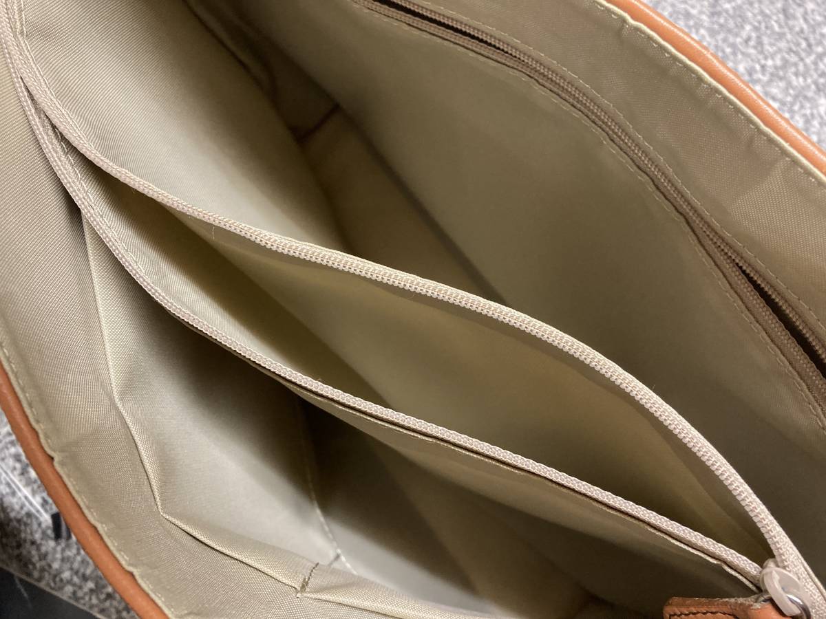 １円スタート！クロコダイル ハンドバッグ 茶 黒 ゴールド金具 艶あり ワニ 鰐 エキゾチック レザー爬虫類 クロコダイル ハンドバッグ 1円スタート 希少&frasl;がま口○シャイニング フラップ 南京錠付き
