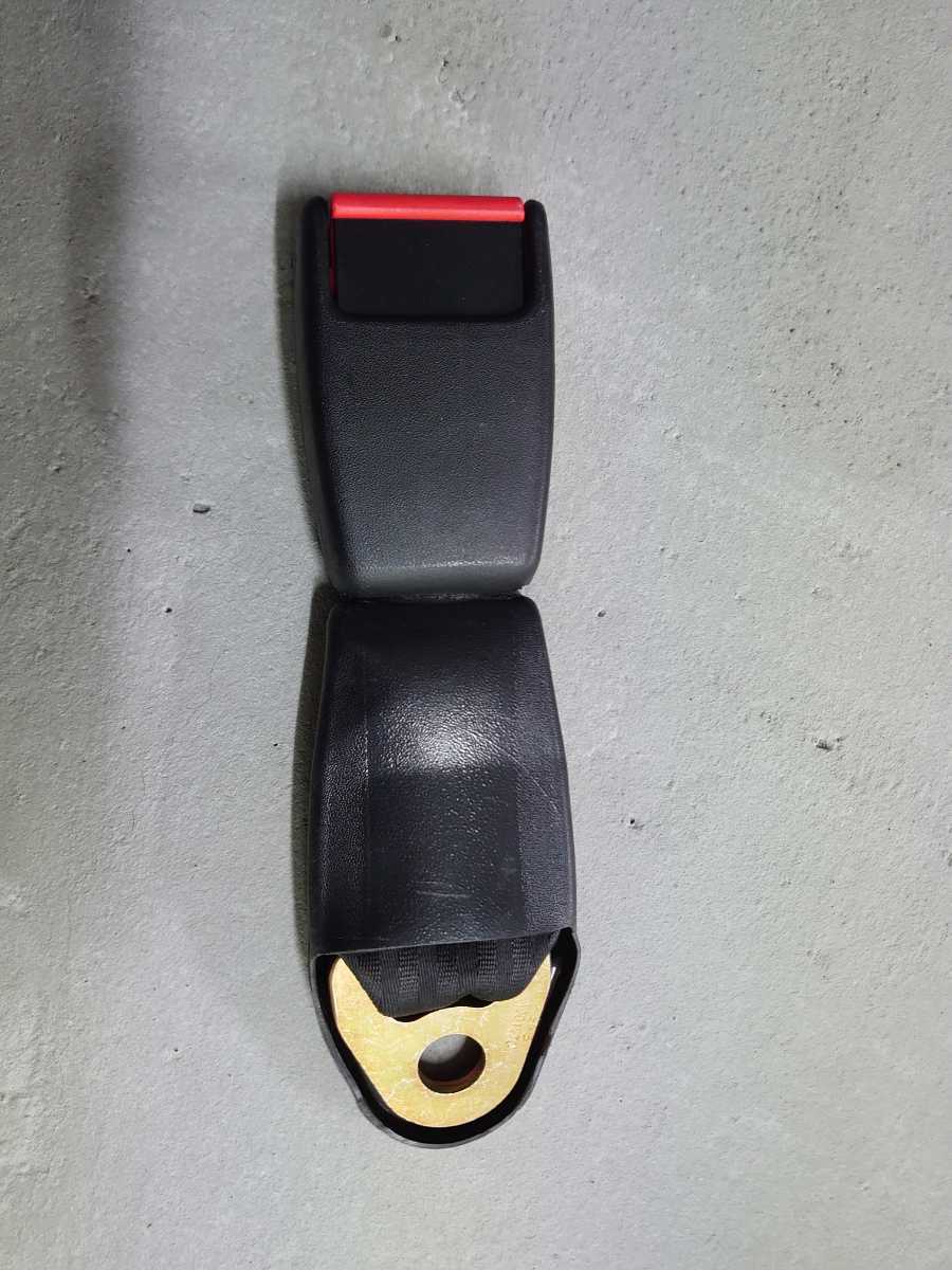 新作，お買い得 ポルシェ 911 964 純正 リアシート シートベルト バックル 477 857 739 8 434007864(ポルシェ用)｜売買されたオークション情報、yahooの商品情報をアーカイブ公開 - オークファン ポルシェ用