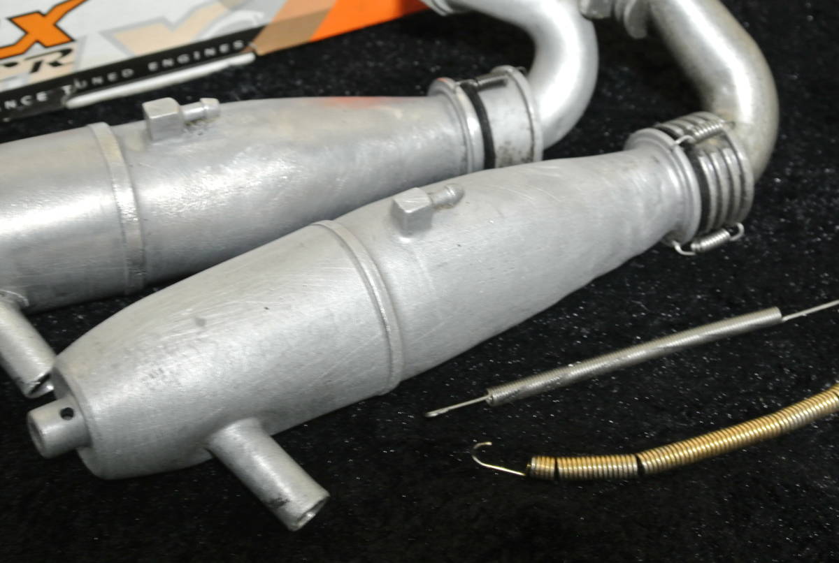 ☆1/8RCレーシングラジコンカー21エンジン用マフラーMax Power2018とRB 