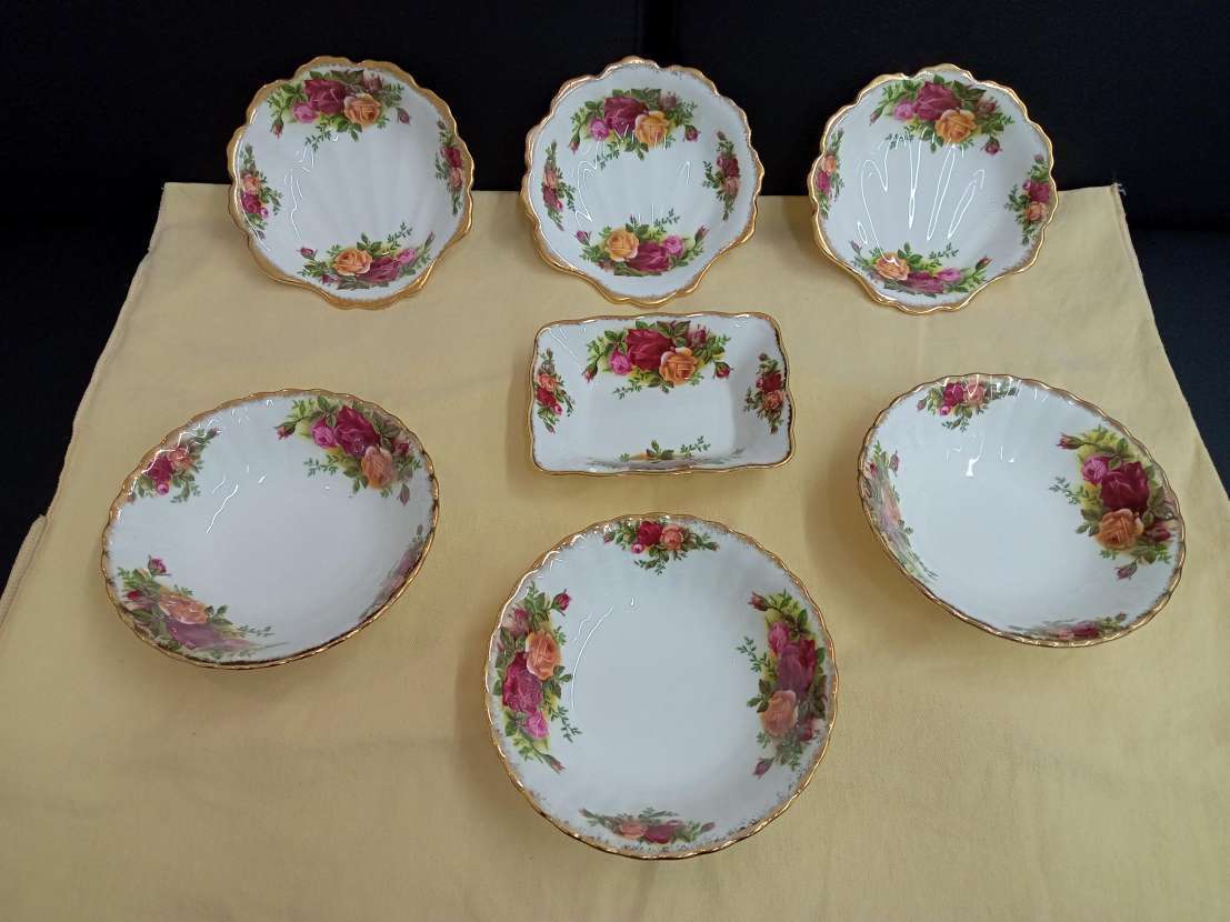 2780 ROYAL ALBERT ロイヤルアルバート Old Country Roses オールド 