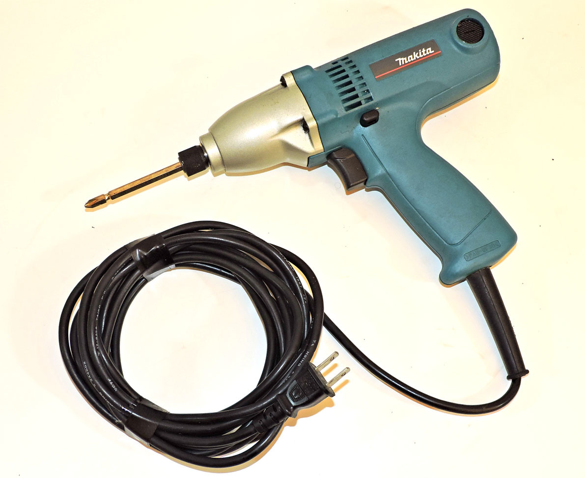  Makita マキタ 電動インパクトドライバ 6951 100V 品(本体)｜売買されたオークション情報、yahooの商品情報をアーカイブ公開 - オークファン インパクトドライバ