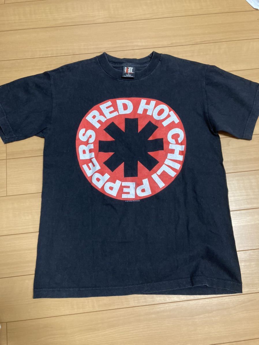 【HOT，セール】 90s 1997年 RED CHILI PEPPERS レッチリ レッドチリペッパーズ GIANT製 Mサイズ バンドT(Tシャツ)｜売買されたオークション情報、yahooの商品情報をアーカイブ公開 - オークファン Tシャツ