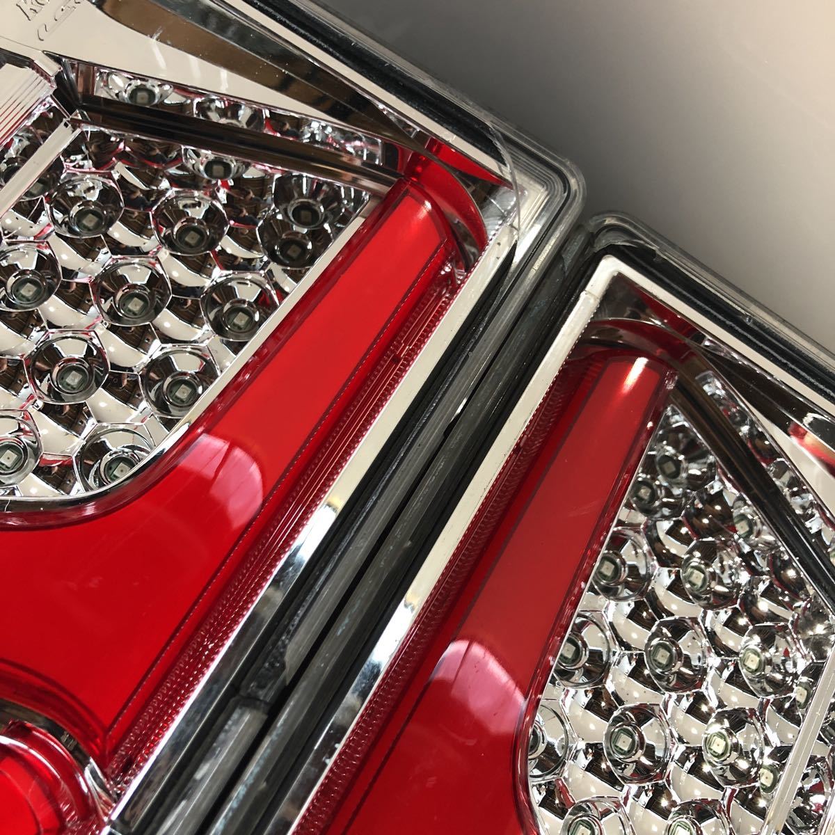 美品KOITO小糸LEDテールランプ220-11087左右セット24V2連LED KOITO 小糸 純正 24V 2連 LED テールランプ テールライト トラック 220