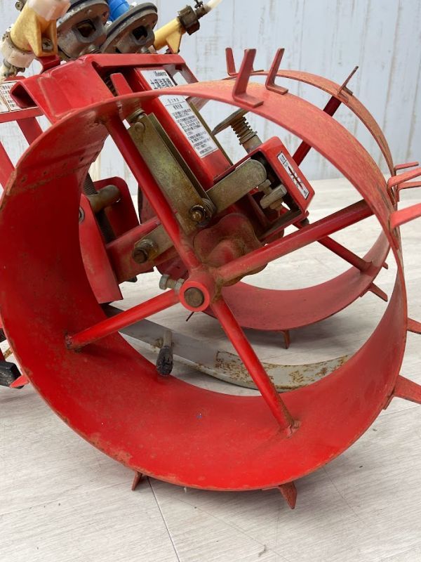 土壌消毒機 TF21MD（2条）新品 価格の半分以下です。