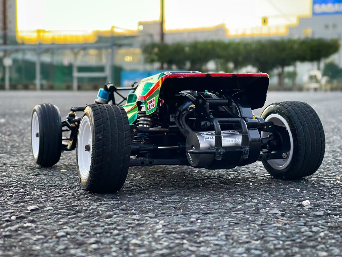 タムテックギア　グラスホッパー　ブラシレス仕様　受信機ナシ　サーボ付 タムテックギア グラスホッパー ブラシレス仕様 受信機ナシ サーボ付