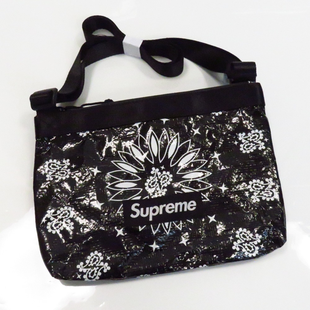 送料無料，得価 Th384511 シュプリーム ショルダーバッグ bandana Tarp Side Bag バンダナタープサイドバッグ ブラック Supreme(かばん、バッグ)｜売買されたオークション情報、yahooの商品情報をアーカイブ公開 - オー かばん、バッグ