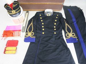 かわいい 旧日本陸軍 大礼服 歩兵中尉 トランク付 軍服 骨董品 アンティーク 武具 知覧 ミリタリージャケット
