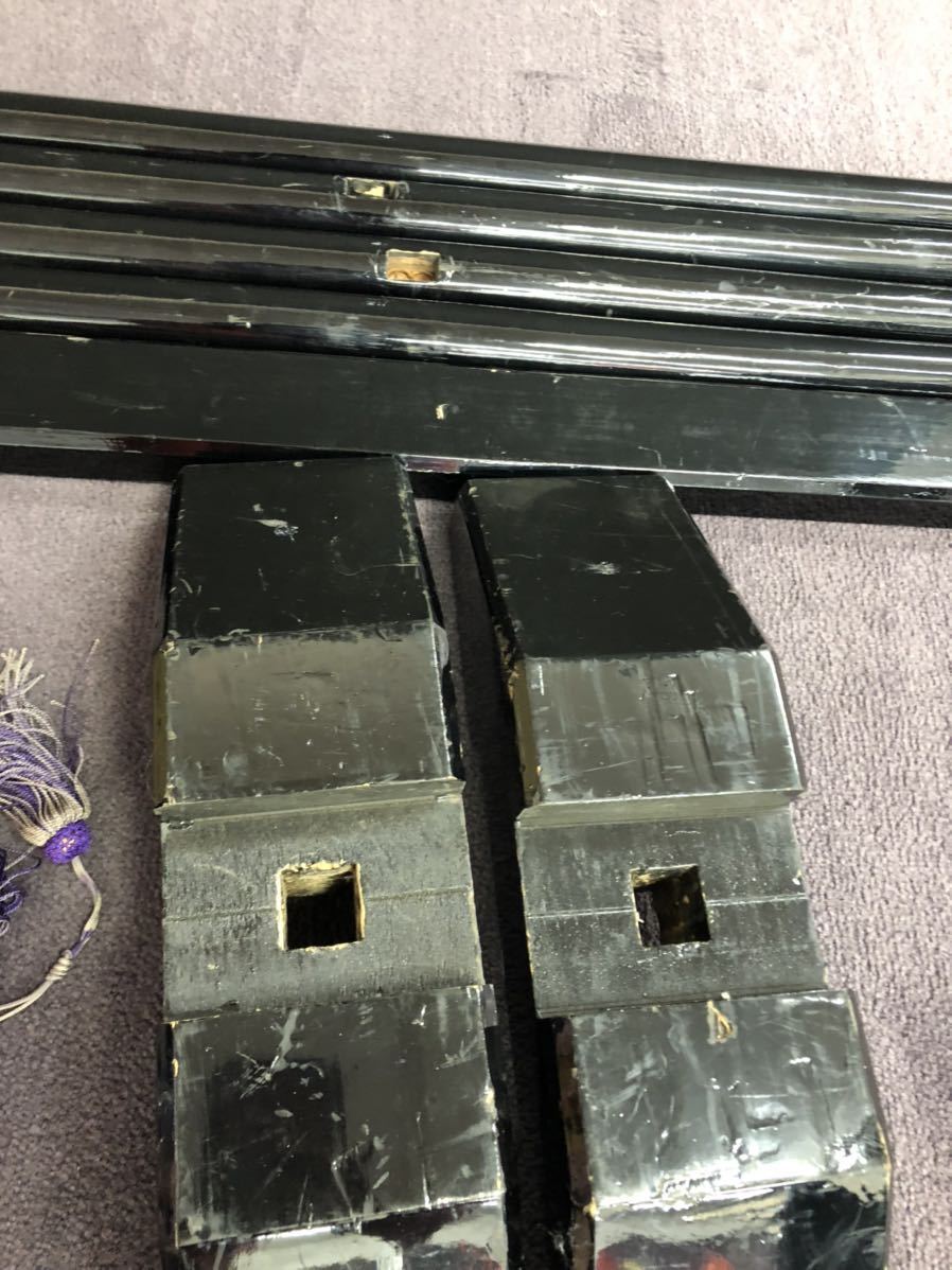 中古品 呉服屋使用品 大名 衣桁 木製 黒塗り 房クリップ付き 【公式通販】