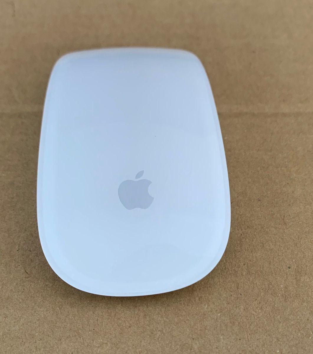 定番，新作登場 Apple アップル Magic Mouse A1296 マジックマウス ワイヤレスマウス Bluetooth AB73(マウス)｜売買されたオークション情報、yahooの商品情報をアーカイブ公開 - オークファン マウス