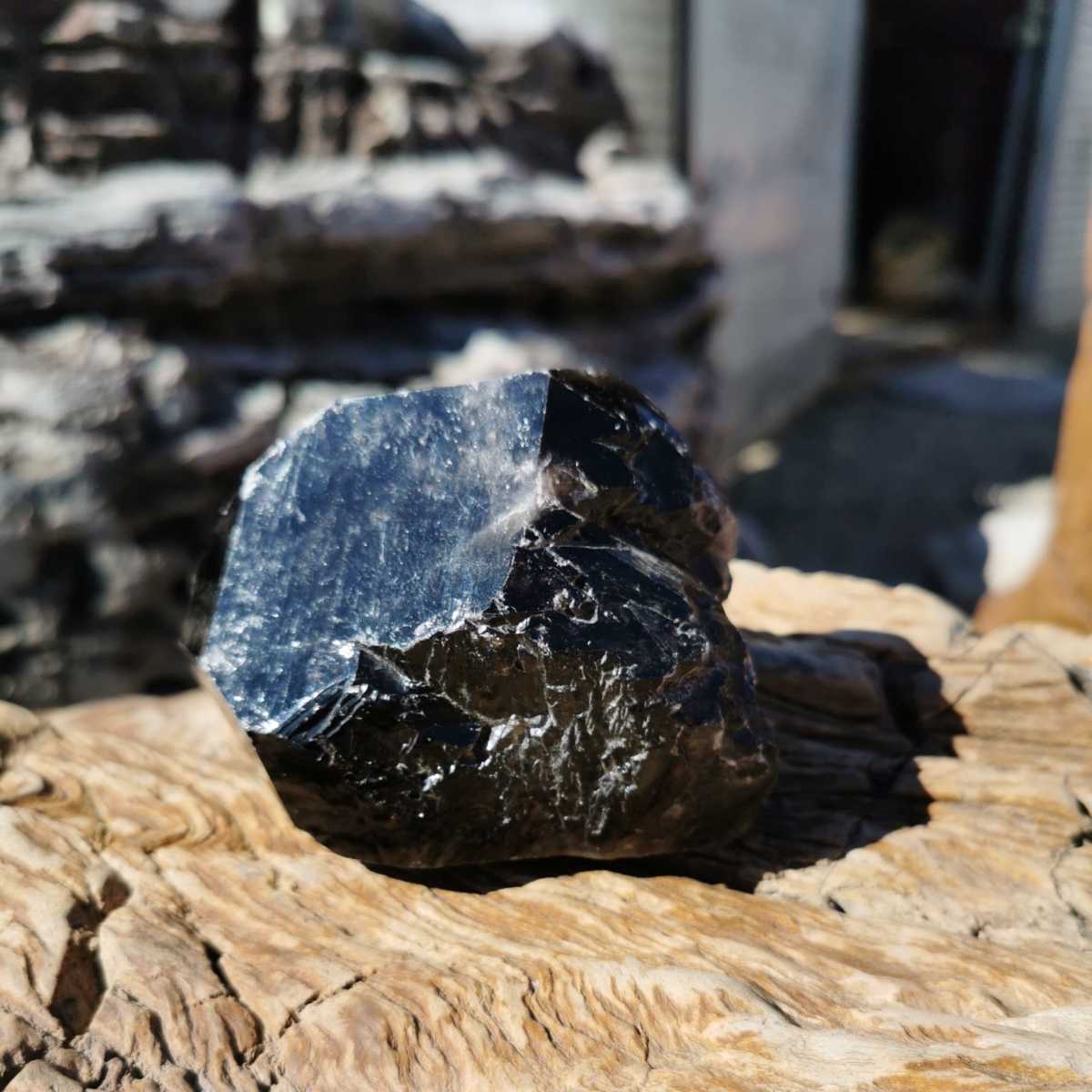 モリオン原石421.5 黒水晶水晶クリスタル鑑賞石石置物オブジェ
